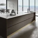 Zócalo de PVC Acabado Oro Para Cocina