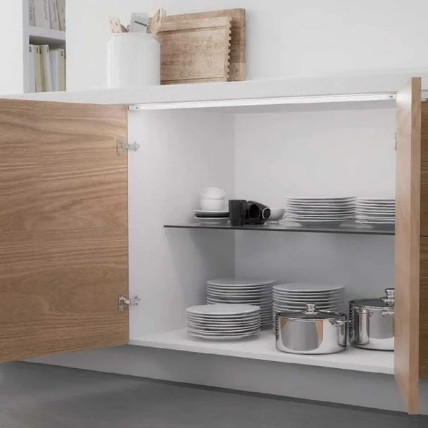 Iluminación BTGEO INTERIOR DE MUEBLE